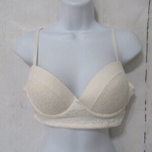 Victorias Secret Bra L Large Cream Lace Wire Free Pullover Padded